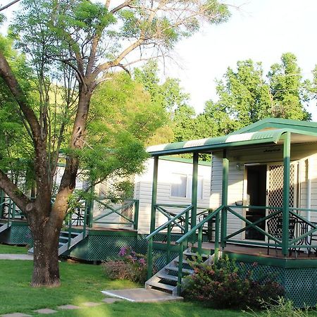 Gundagai Cabins & Tourist Park Exterior foto